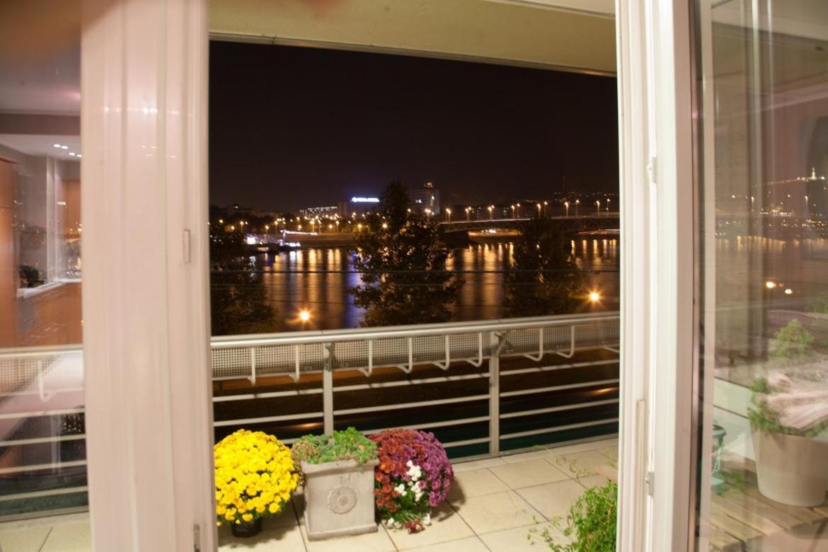 Apartment Dunapest Apartman *
